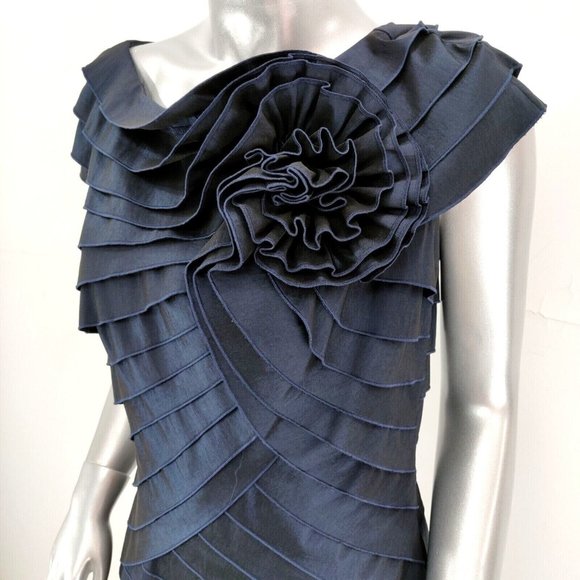 TADASHI SHOJI Size 6 Tiered Rosette Cocktail Formal Sheath Dress Navy Blue $350 - Picture 5 of 11